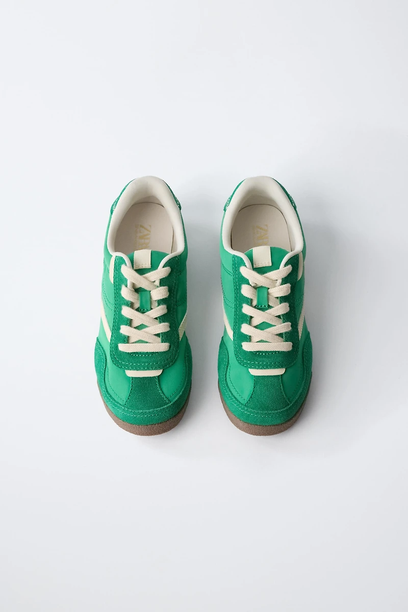 CONTRASTING SNEAKERS