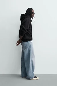 RELAXED BARREL FIT JEANS WITH DARTS