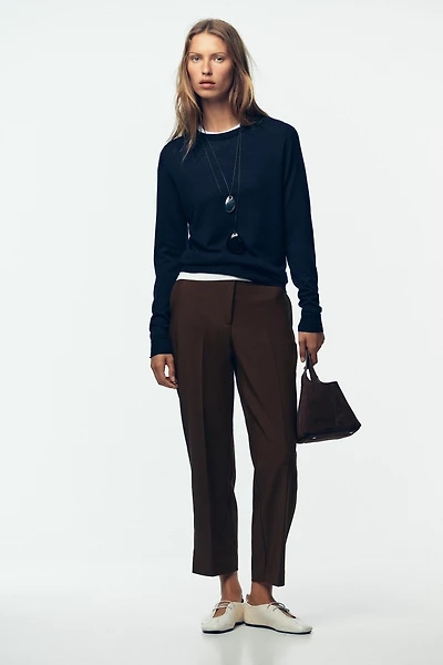 PANTS WITH SLIT HEMS