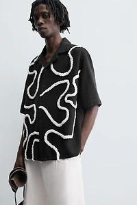 RAISED EMBROIDERY SHIRT