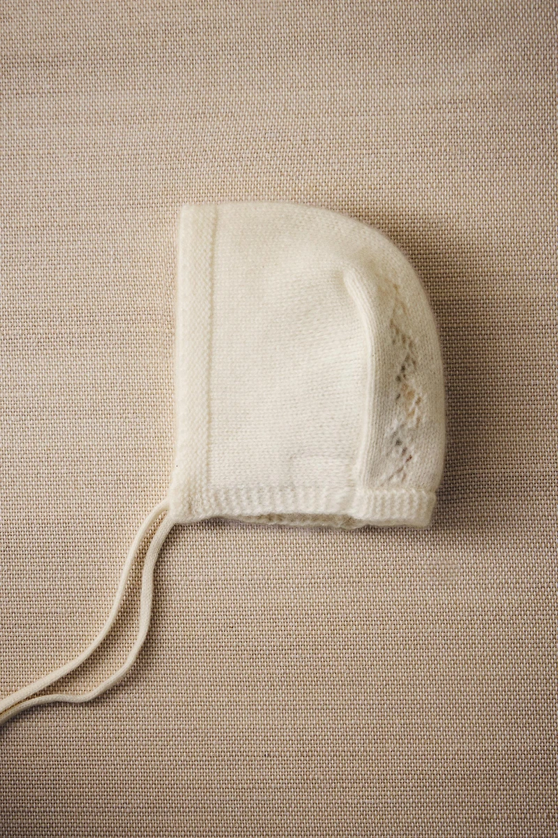 CASHMERE BABY BONNET