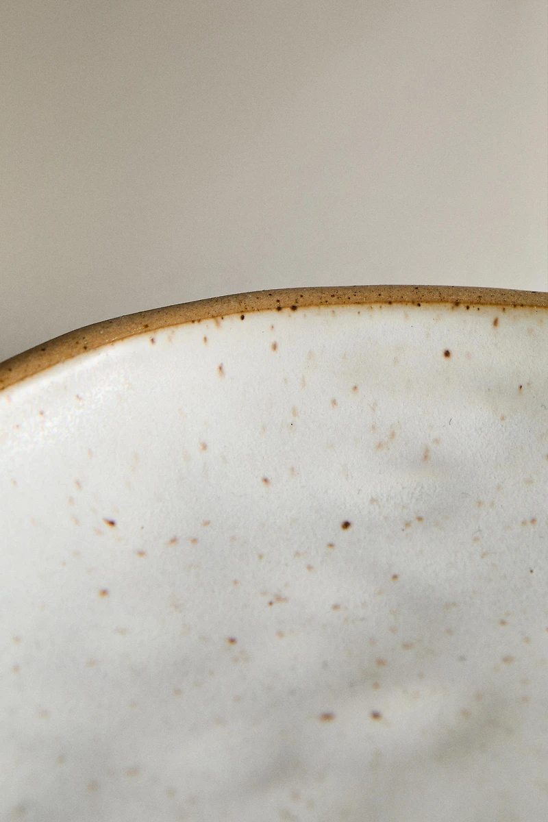 TEXTURED OVAL SERVING DISH