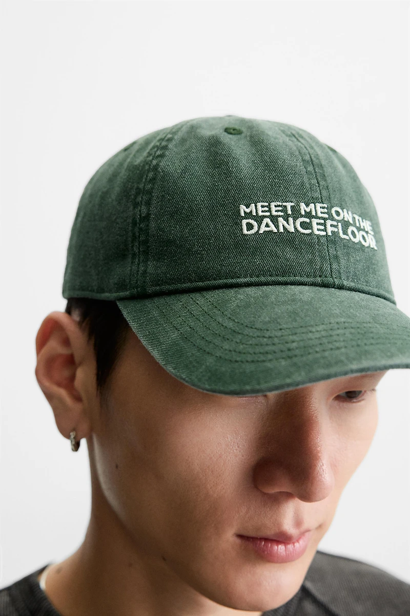 EMBROIDERED WASHED CAP