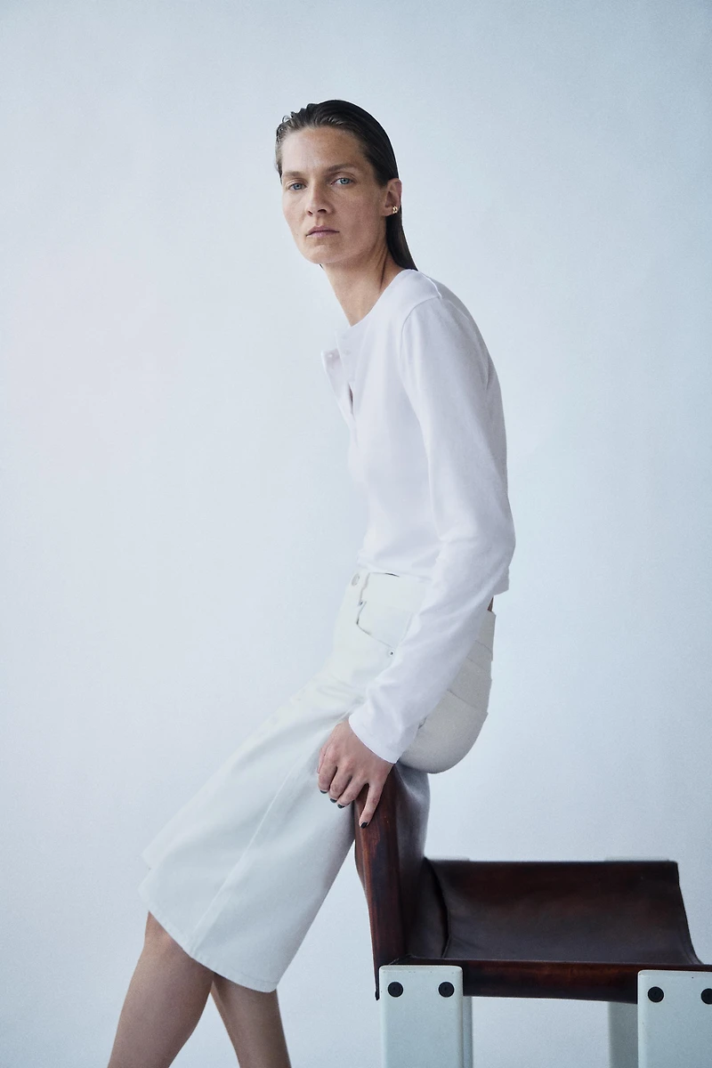 100% COTTON BUTTON T-SHIRT
