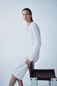 100% COTTON BUTTON T-SHIRT