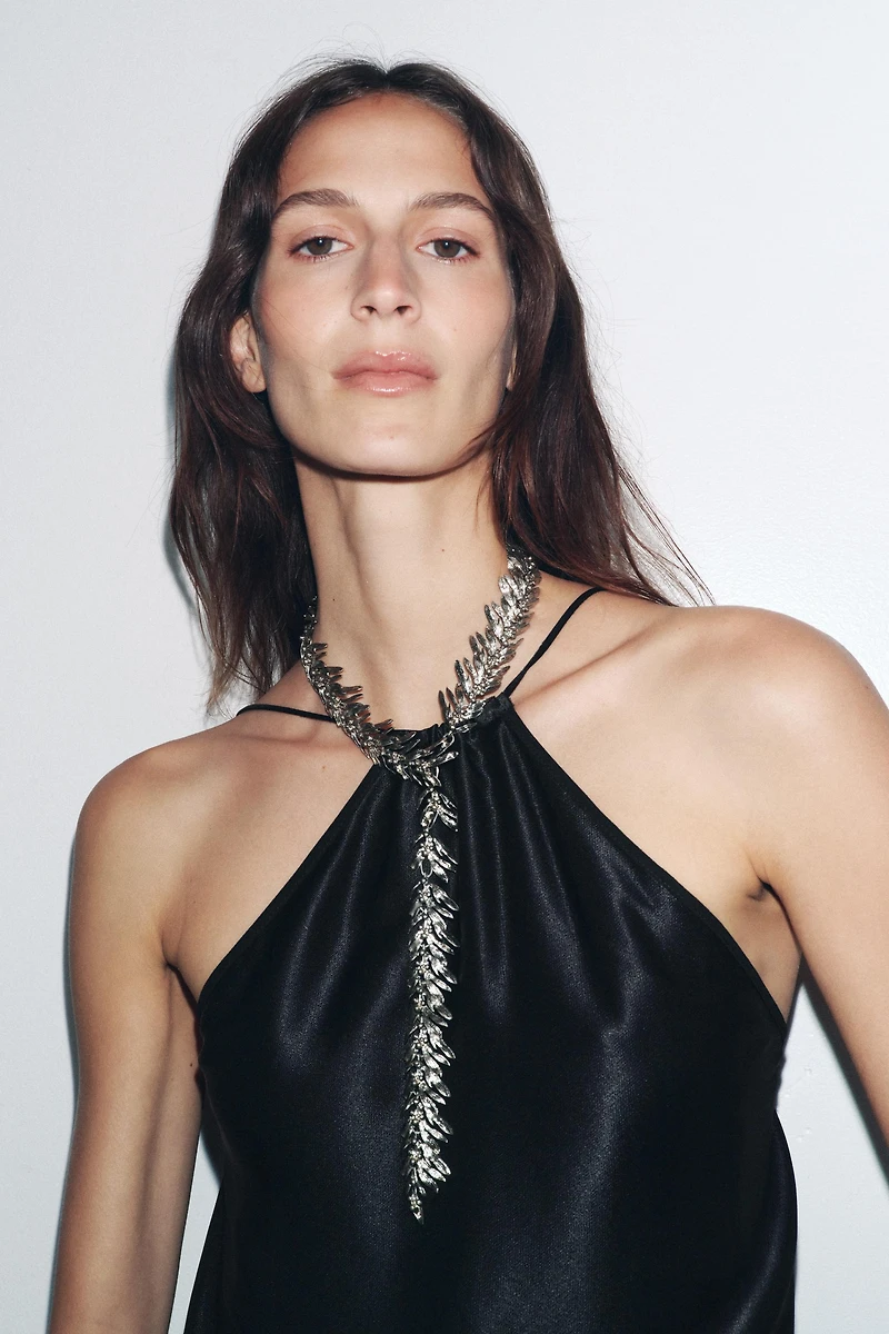 LEAF METAL NECKLACE