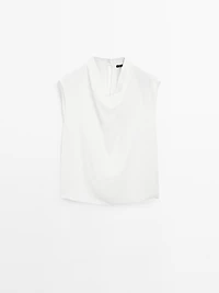 Flowing blouse with draped collar