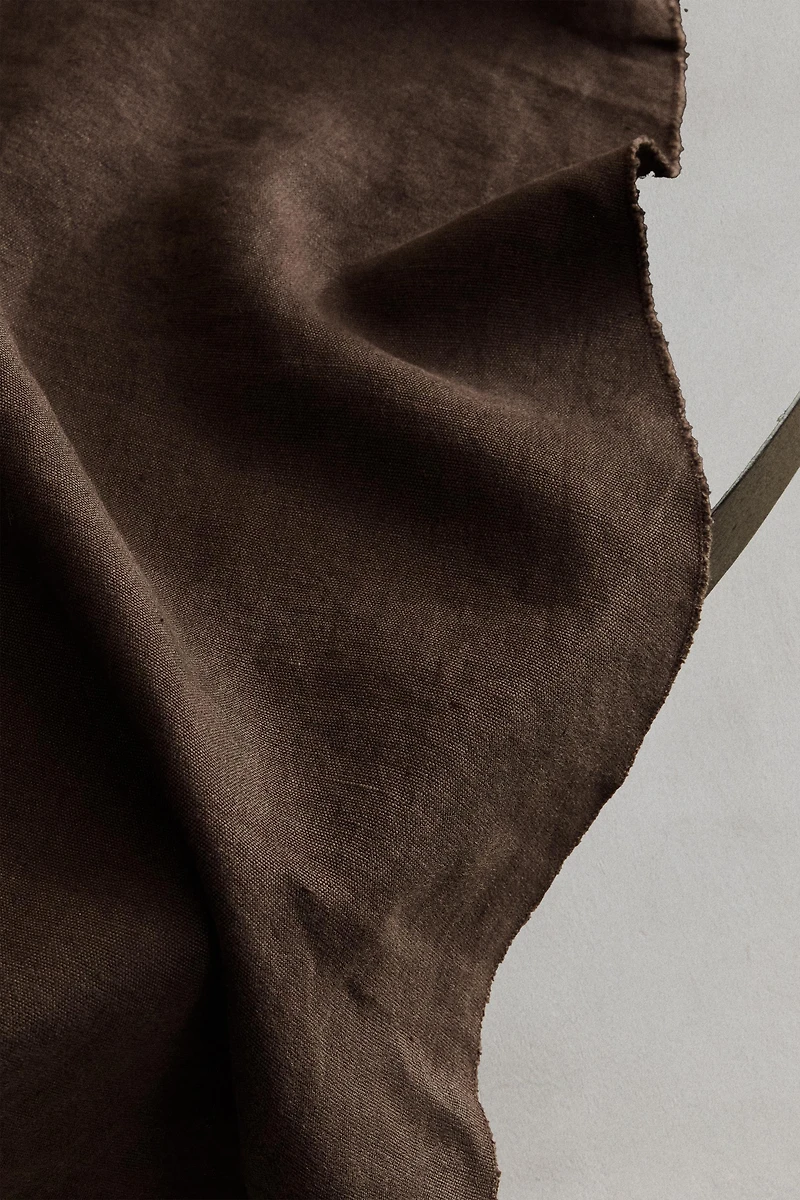 TABLECLOTH 01