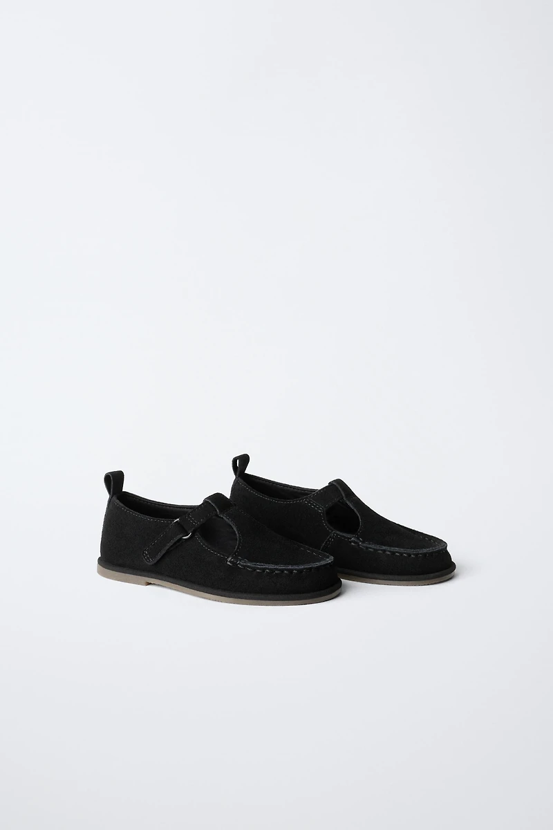 LEATHER T-STRAP SHOES