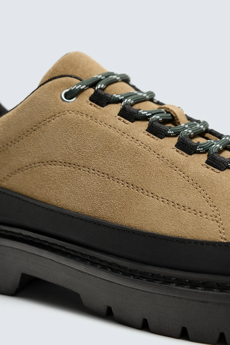 CONTRAST LEATHER SHOES