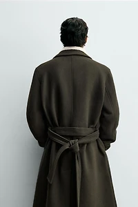 DOUBLE-BREASTED WOOL BLEND COAT WITH BELT