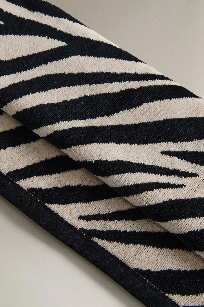 SERVIETTE DE BAIN VELOURS IMPRIMÉ ANIMAL