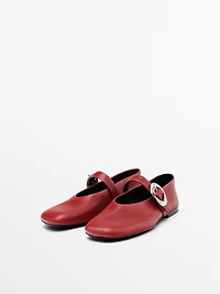 Leather ballet flats with buckle