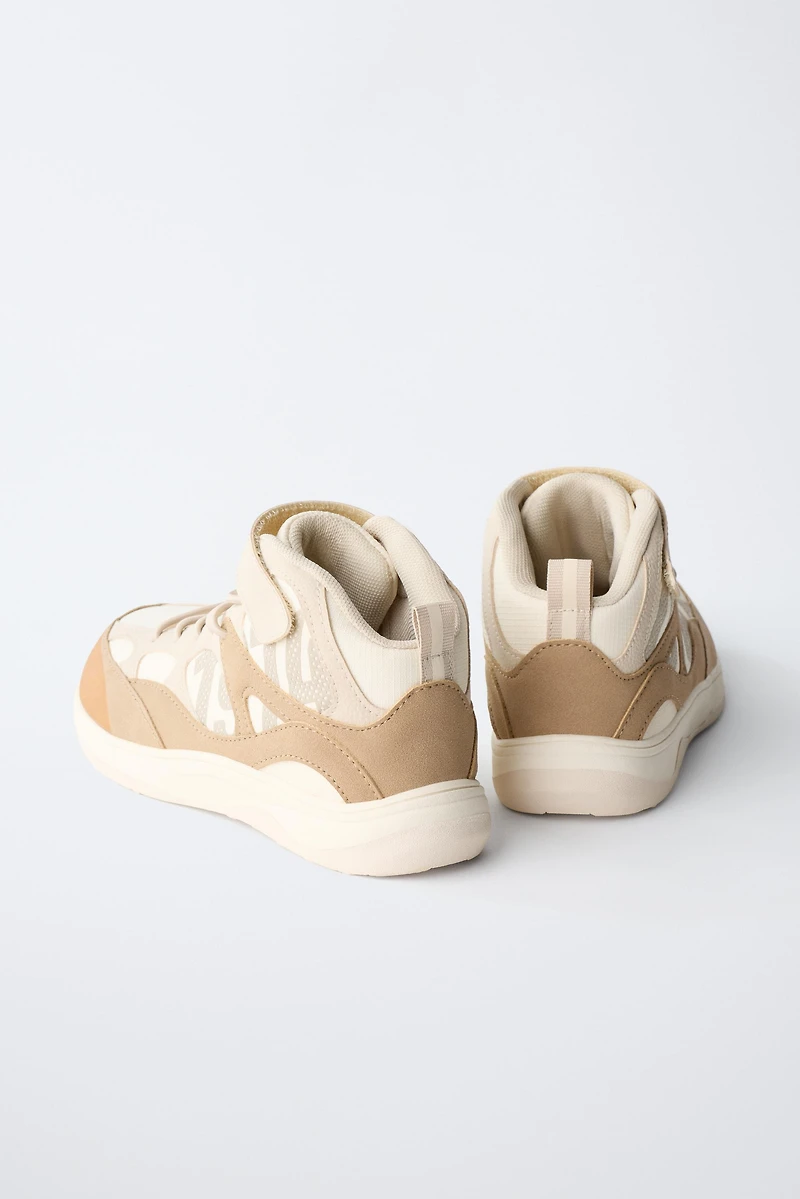 CONTRAST HIGH-TOP SNEAKERS