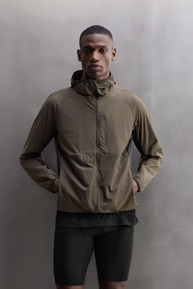 LIGHTWEIGHT COLOR BLOCK TECHNICAL JACKET