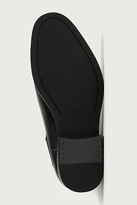 POINTED-TOE CHELSEA BOOTS