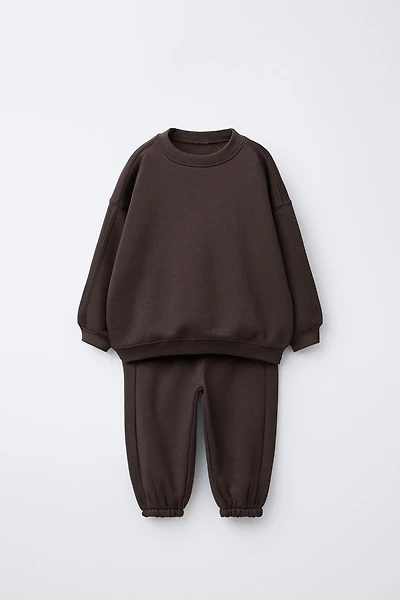 JOGGING SWEATSHIRT AND BASIC JOGGER PANTS SET WITH LABEL