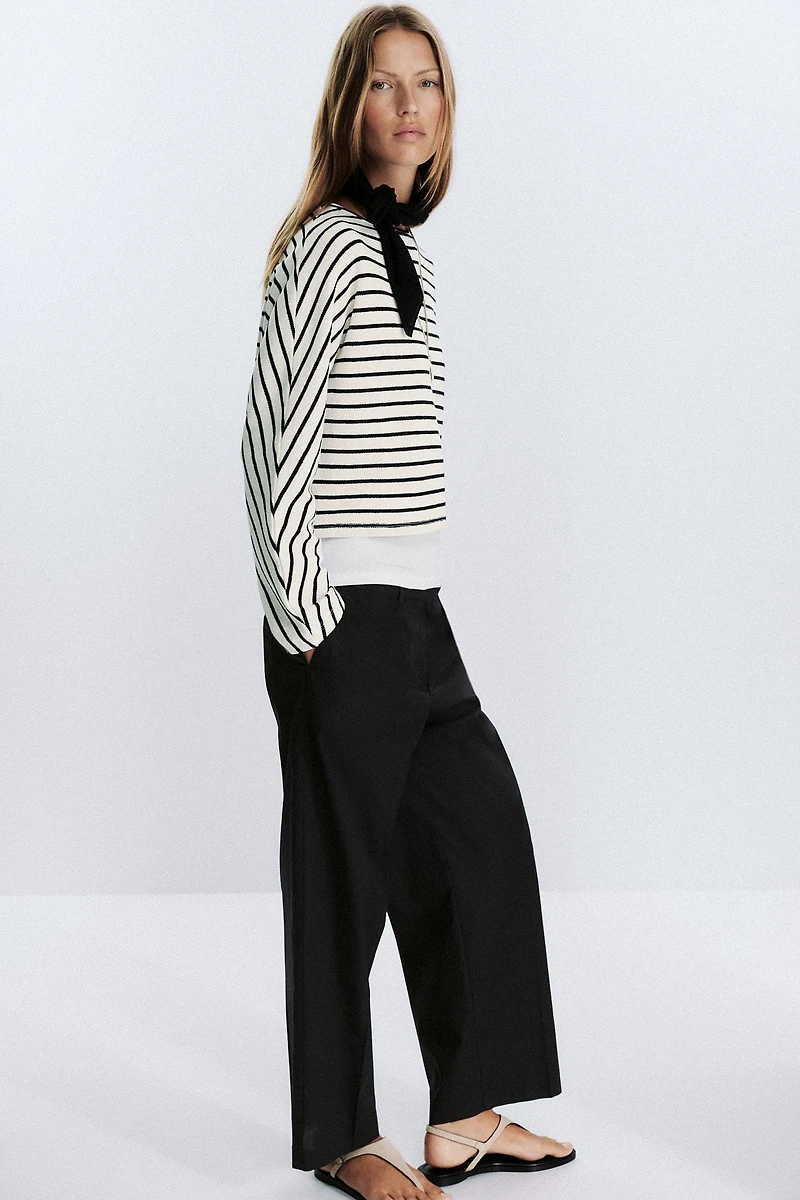 BATWING SLEEVE STRIPED TOP