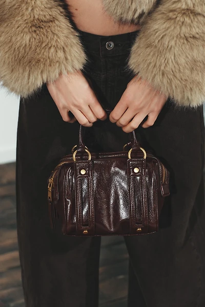 SAC À MAIN À DÉTAILS MÉTALLIQUES