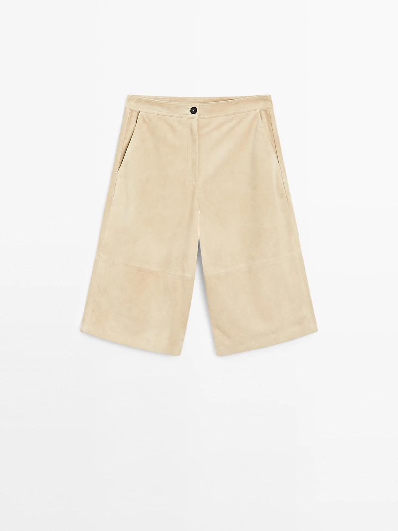 Long suede leather Bermuda shorts