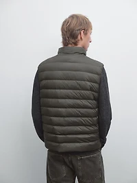Water-repellent reversible down blend gilet