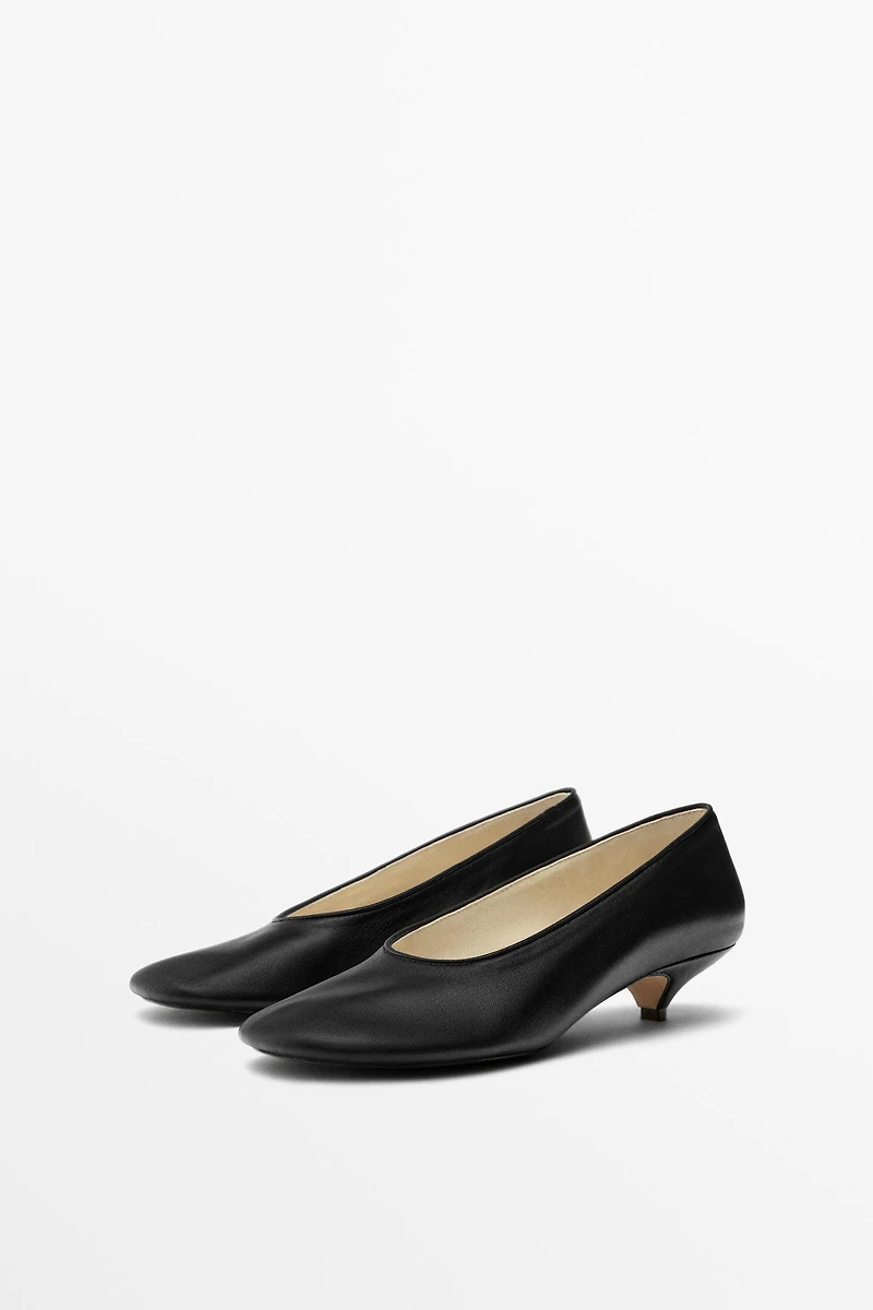 Soft heel shoe