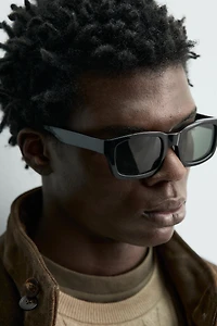 SQUARED SUNGLASSES