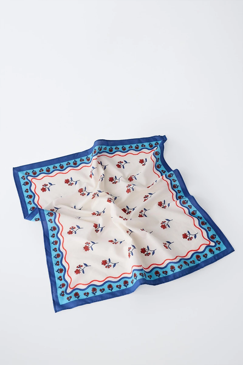 FLORAL PRINT BANDANA
