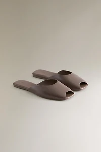 LEATHER MULES