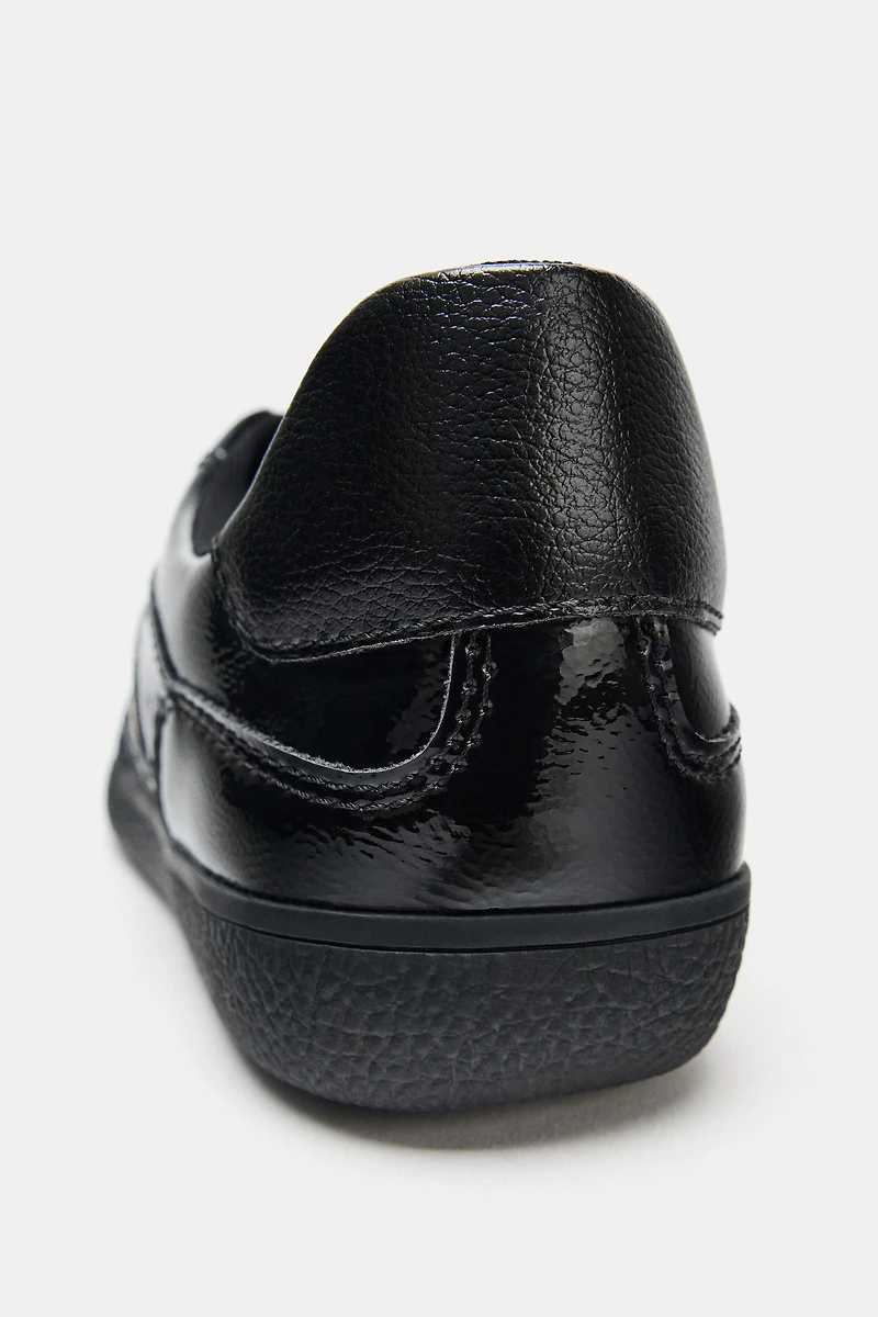 PATENT LEATHER EFFECT SNEAKERS