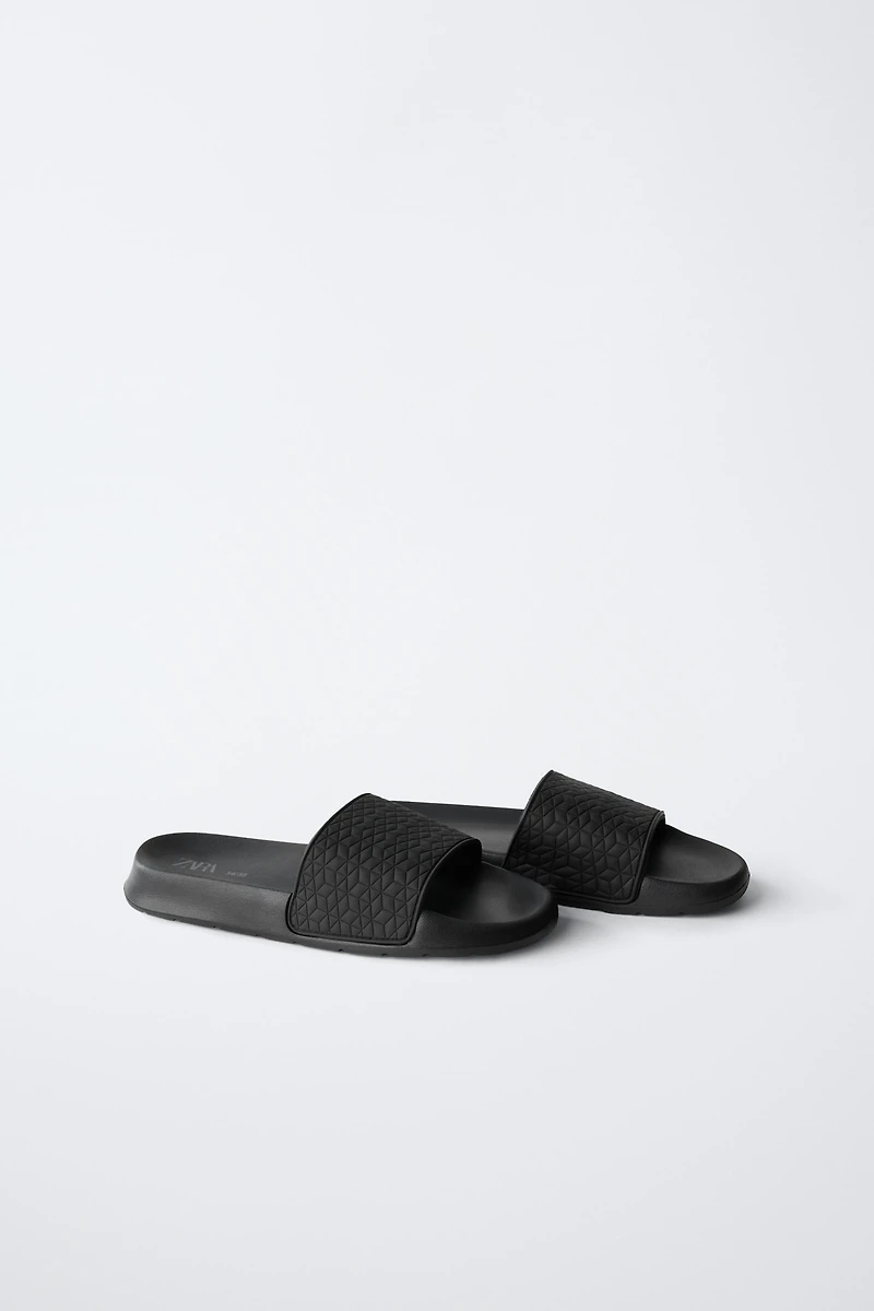 RAISED SLIDES
