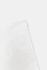 SHORT À BRODERIES AJOURÉES