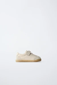 RETRO BAREFOOT SNEAKERS