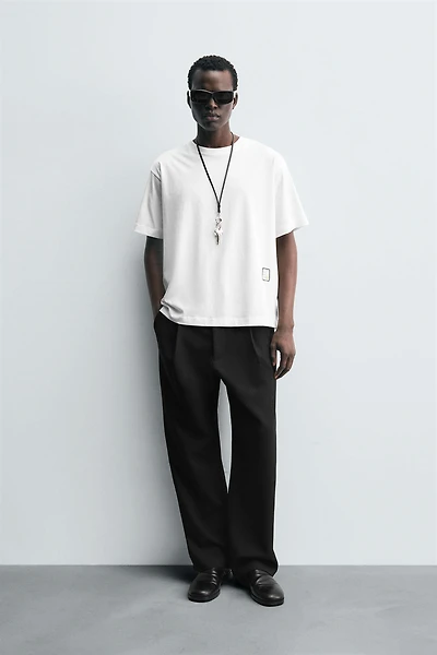 CONTRAST PATCH T-SHIRT