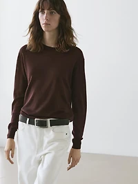 100% wool fine knit crew neck sweater