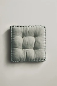 TOPSTITCHED SEAT CUSHION