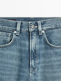 High-waist wide-leg jeans
