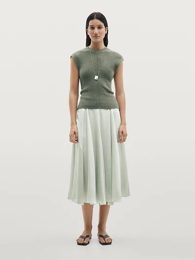 Flowing flared midi skirt