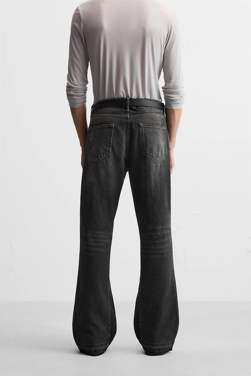 FLARE FIT JEANS