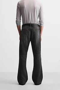 FLARE FIT JEANS
