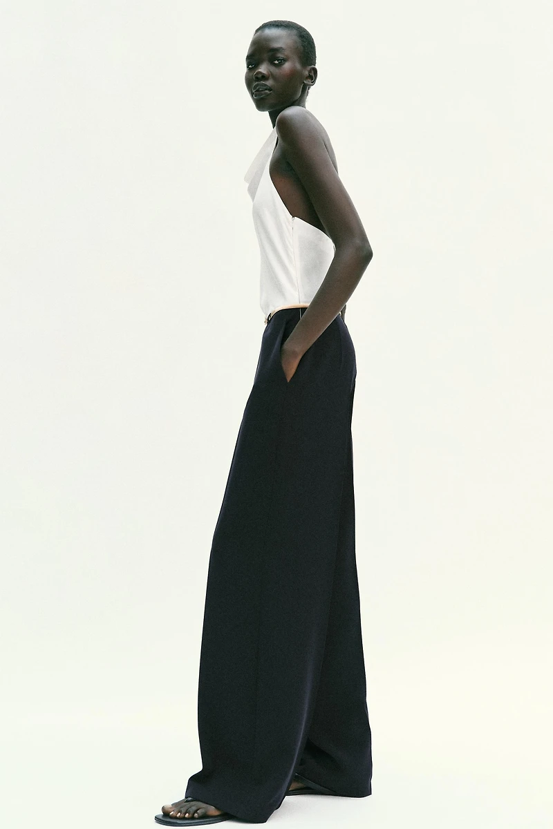 HALTER NECK JUMPSUIT WITH BELT