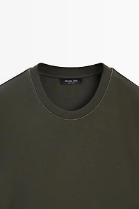 Contrast neck short sleeve T-shirt