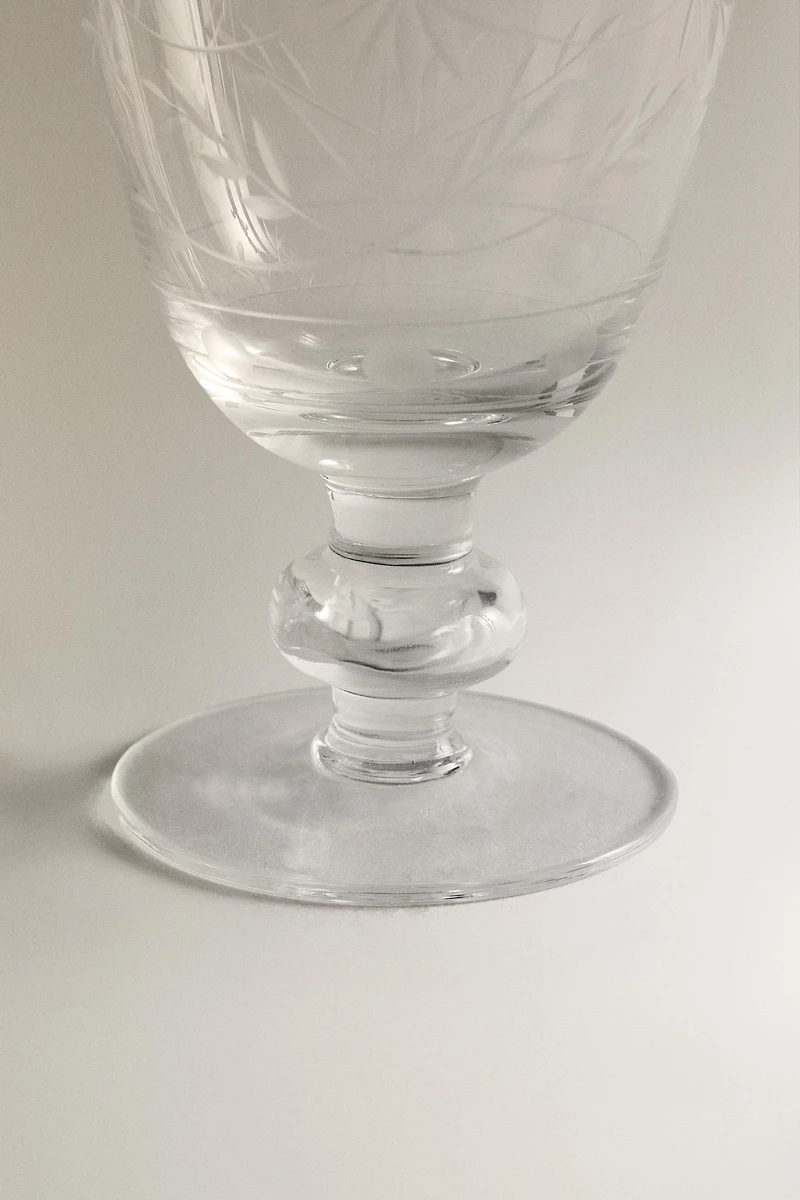 ENGRAVED WINE GLASS