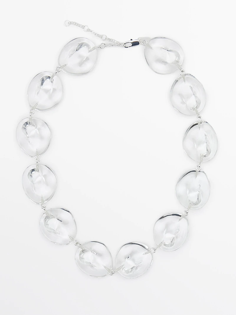 Necklace with glass pieces