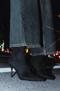 METALLIC HEEL ANKLE BOOTS