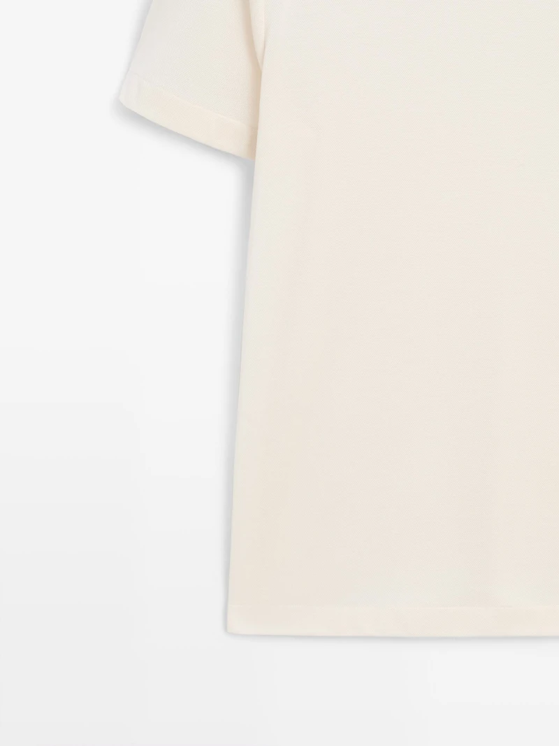 Short sleeve T-shirt with contrast seam detail