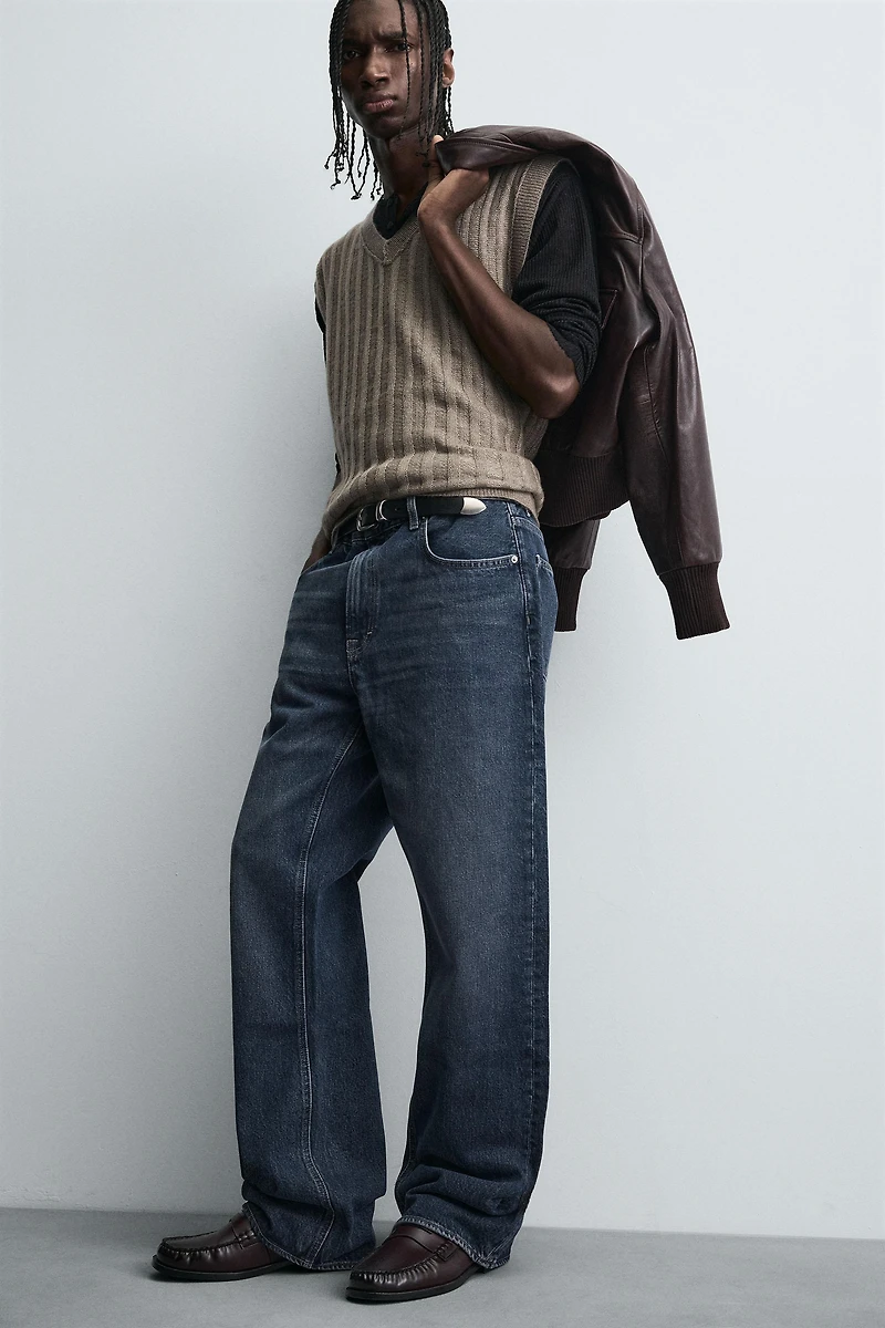 REVERSIBLE KNIT INSIDE OUT EFFECT VEST