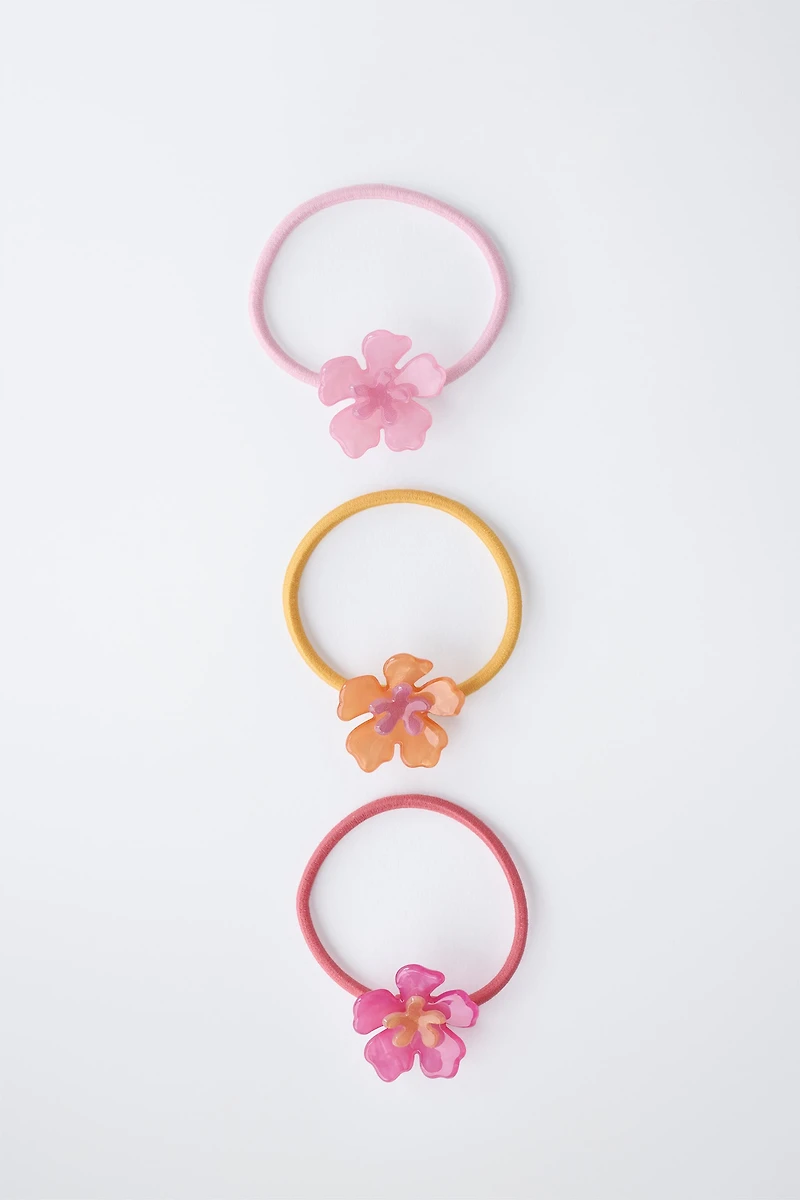 THREE-PACK OF HIBISCUS FLOWER SCRUNCHIES