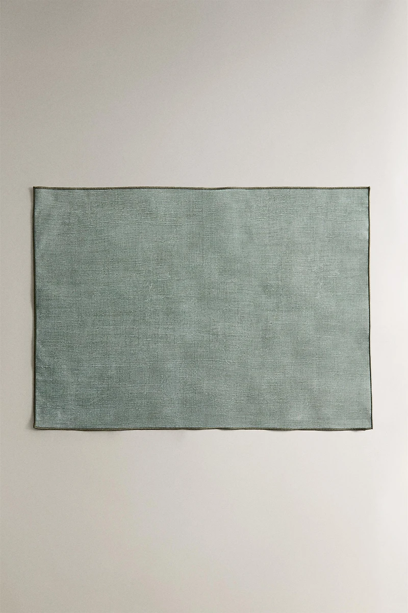 RESIN-COATED OVERLOCK PLACEMAT