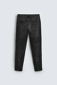 SKINNY FIT JEANS